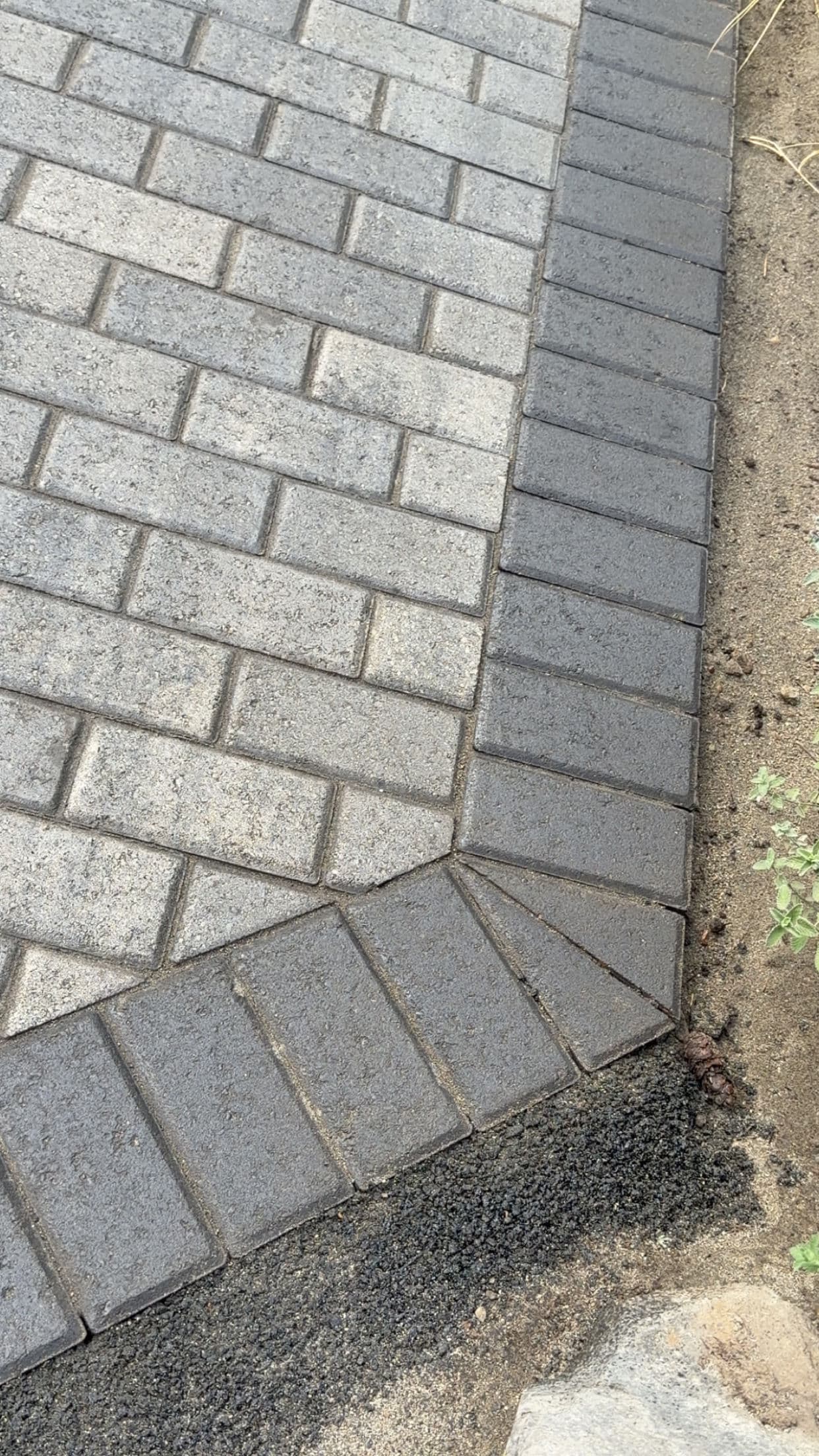 Gallery photos for Custom Paver Driveway Walkway and Steps With a Modern Finish: Image #4