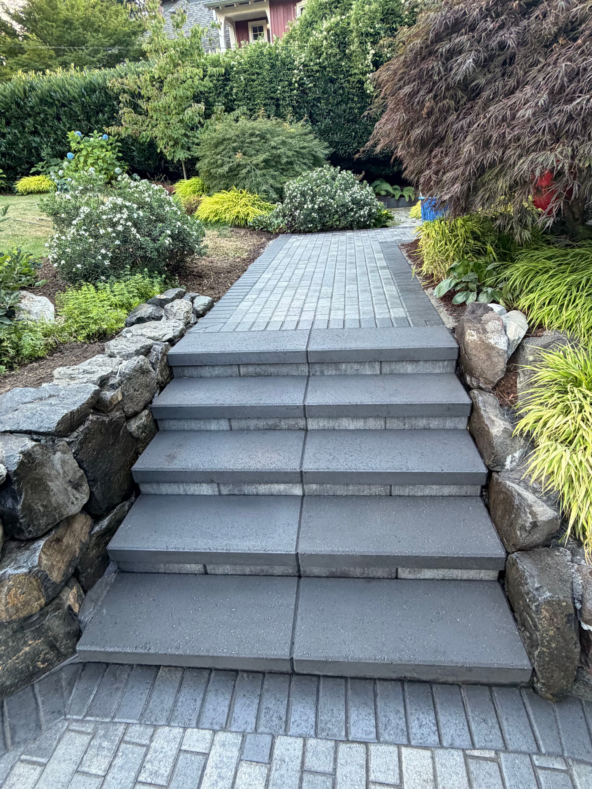 Gallery photos for Custom Paver Driveway Walkway and Steps With a Modern Finish: Image #2