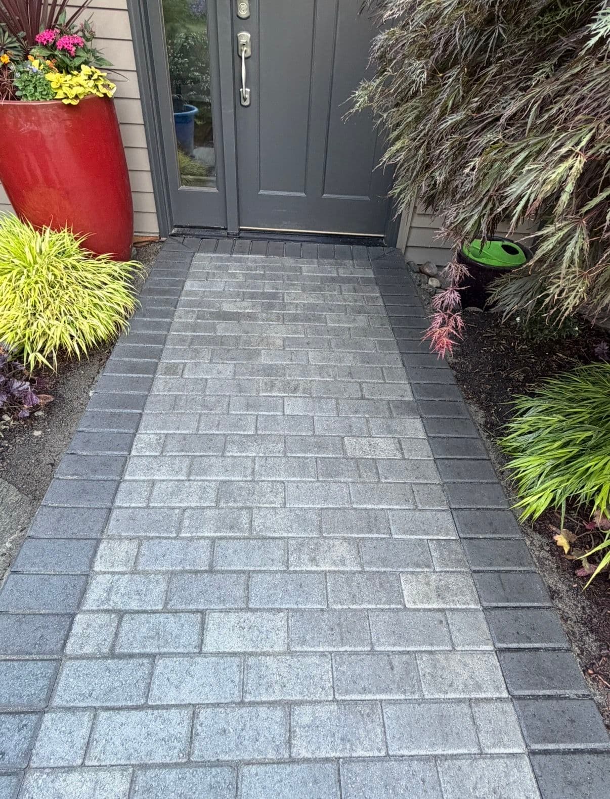 Gallery photos for Custom Paver Driveway Walkway and Steps With a Modern Finish: Image #8